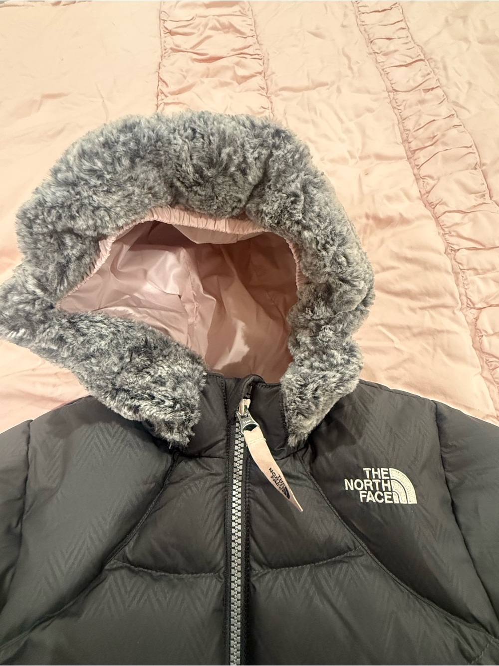 The North Face Toddler Light Pink Puffer Vest - Picture 9 of 9
